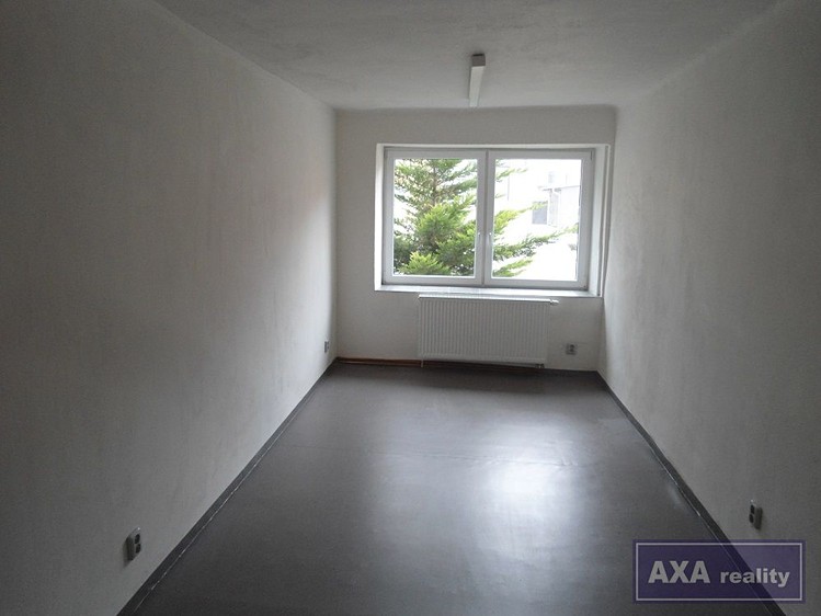 Pronájem kanceláře 130 m² - foto 4