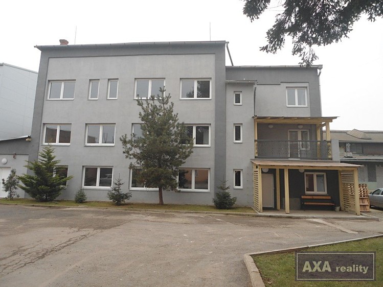 Pronájem kanceláře 130 m² - foto 2