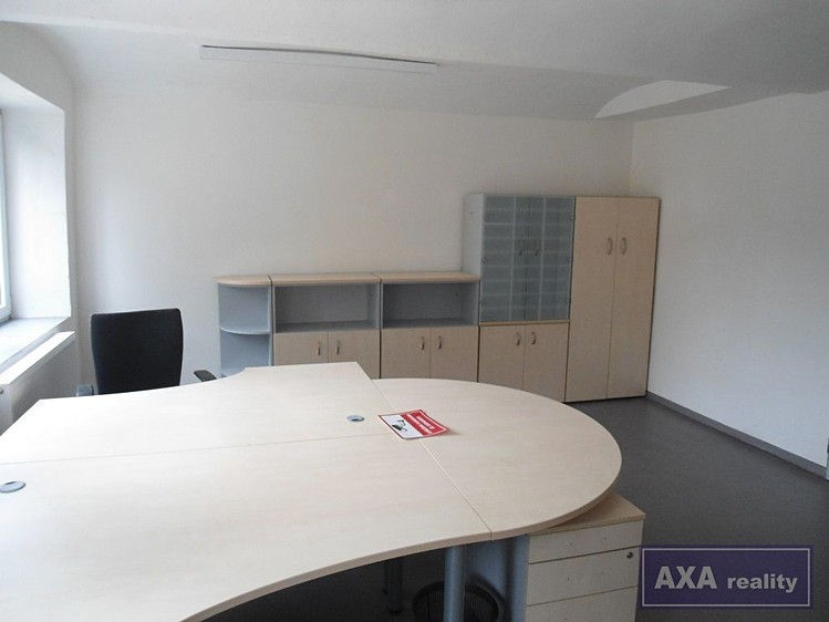 Pronájem kanceláře 130 m² - foto 5