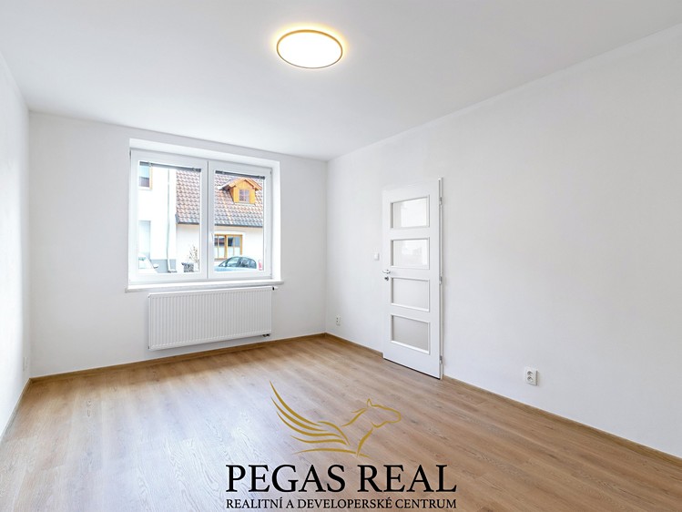 Pronájem bytu 3+kk 85 m² - foto 8