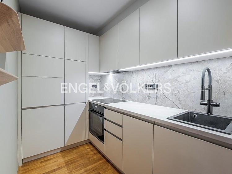 Pronájem bytu 1+kk 52 m² - foto 2