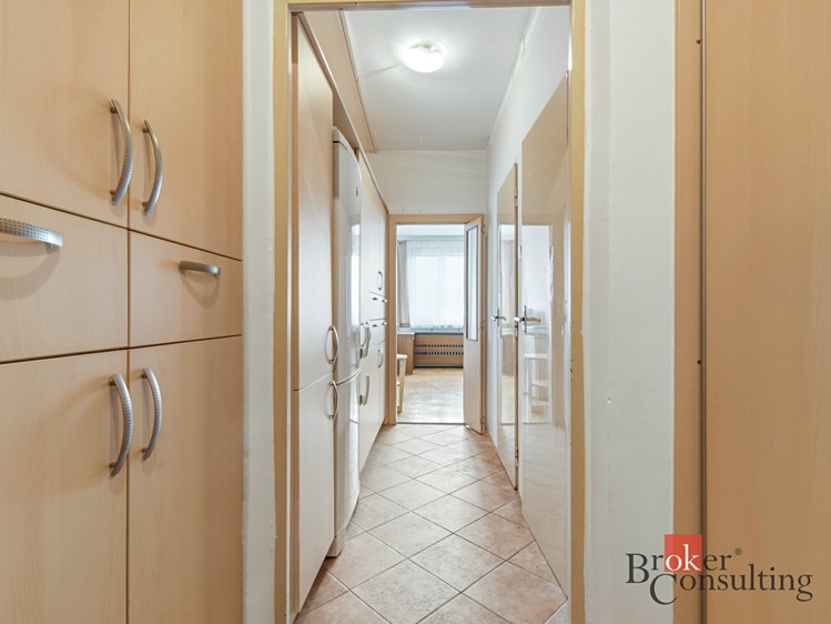 Pronájem bytu 1+kk 28 m² - foto 2