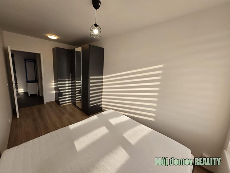 Pronájem bytu 2+kk 50 m² (Jednopodlažní) - foto 4