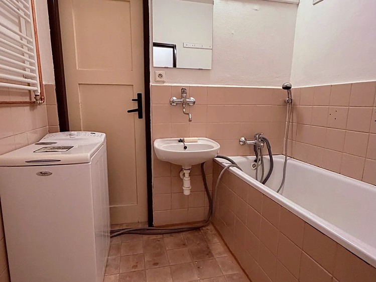 Pronájem bytu 2+1 51 m² - foto 6