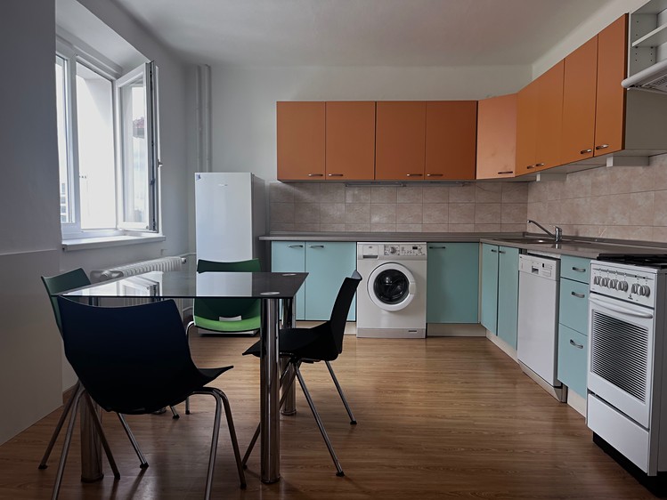 Pronájem bytu 2+1 54 m² (Jednopodlažní) - foto 3