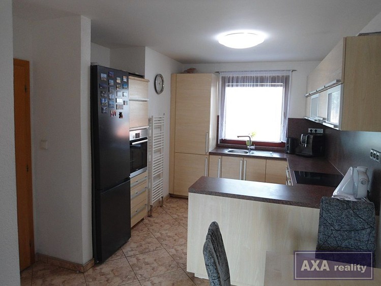 Prodej rodinného domu 145 m², pozemek 517 m² - foto 4