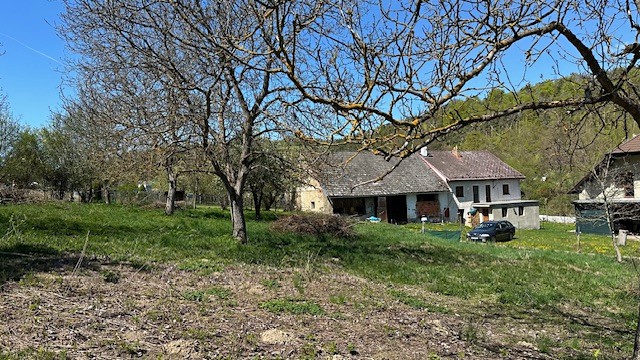Prodej stavebního pozemku 2 807 m² - foto 7