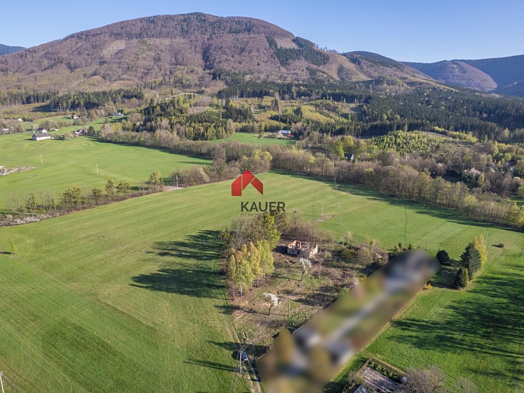 Prodej stavebního pozemku 4 560 m² - foto 7