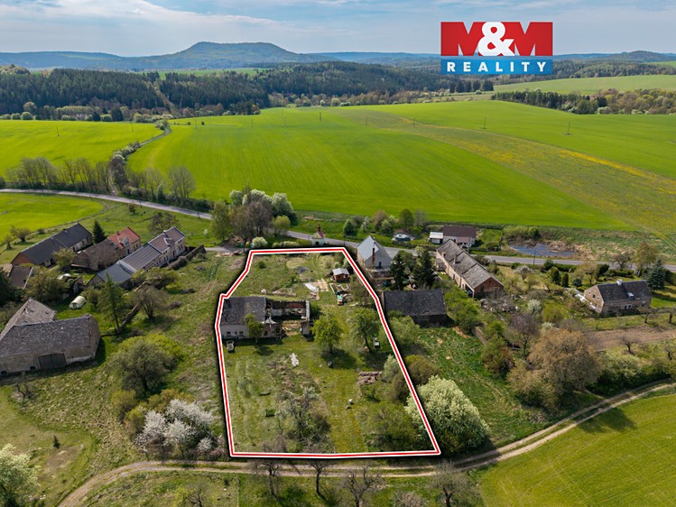 Prodej stavebního pozemku 4 209 m² - foto 1
