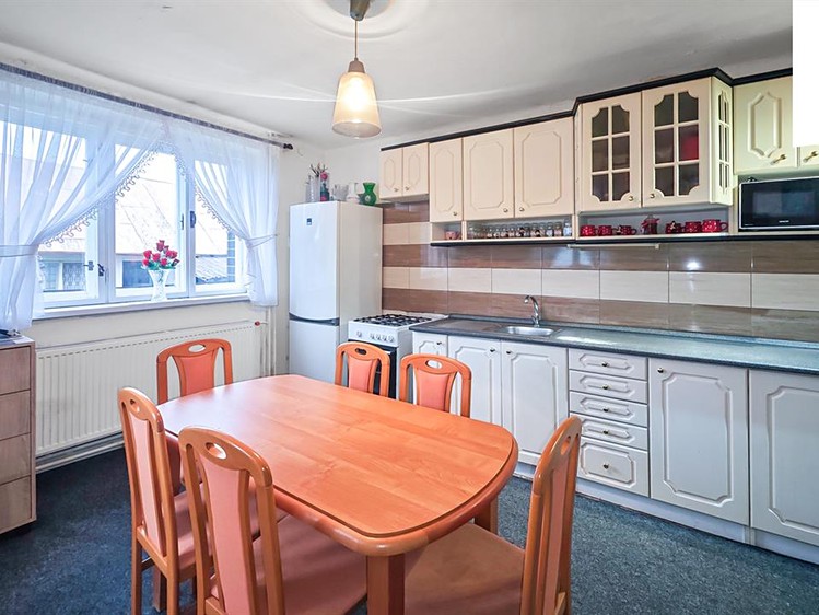 Pronájem rodinného domu 120 m², pozemek 805 m² - foto 3