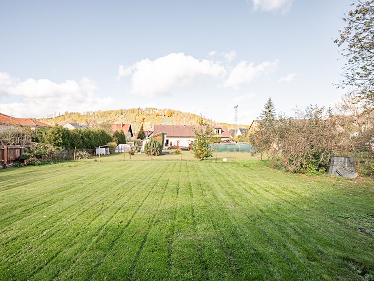 Prodej stavebního pozemku 662 m² - foto 4