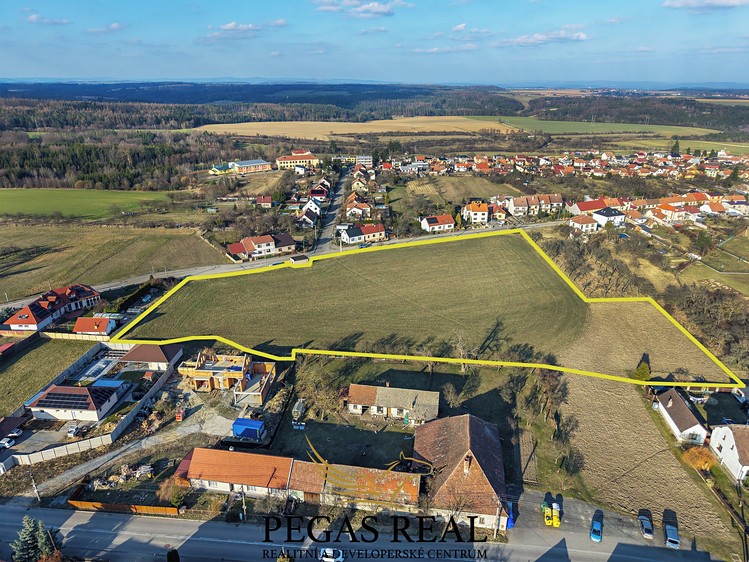 Prodej stavebního pozemku 18 273 m² - foto 2