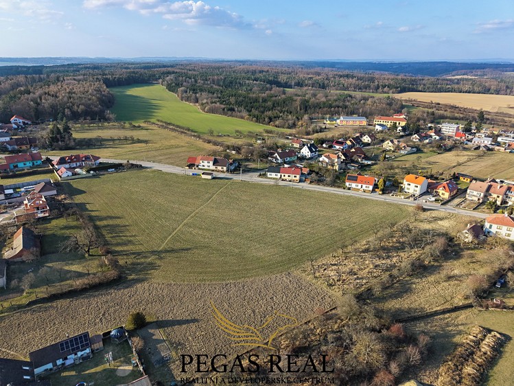 Prodej stavebního pozemku 18 273 m² - foto 3