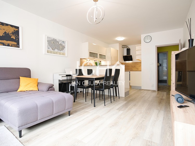 Prodej bytu 3+kk 79 m² (Jednopodlažní) - foto 3
