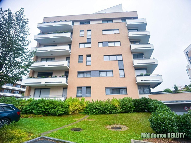 Pronájem bytu 2+kk 56 m² (Jednopodlažní) - foto 1