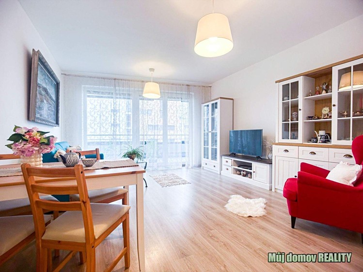 Pronájem bytu 2+kk 56 m² (Jednopodlažní) - foto 8
