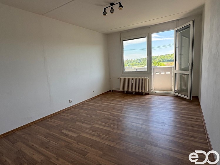 Pronájem bytu 2+1 51 m² - foto 1