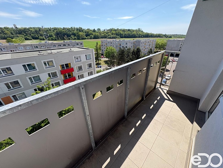 Pronájem bytu 2+1 51 m² - foto 3