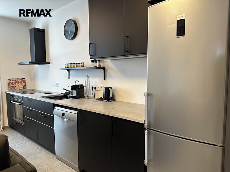 Pronájem bytu 3+kk 61 m² - foto 2