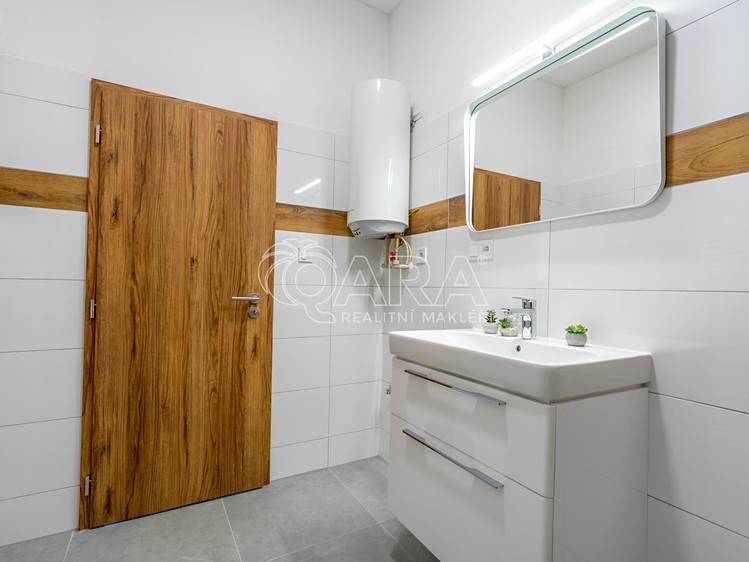 Pronájem bytu 2+kk 44 m² (Jednopodlažní) - foto 2