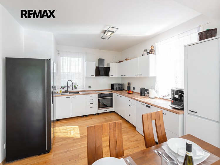 Prodej rodinného domu 108 m², pozemek 118 m² - foto 6
