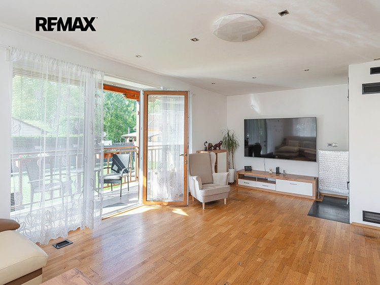 Prodej rodinného domu 108 m², pozemek 118 m² - foto 8