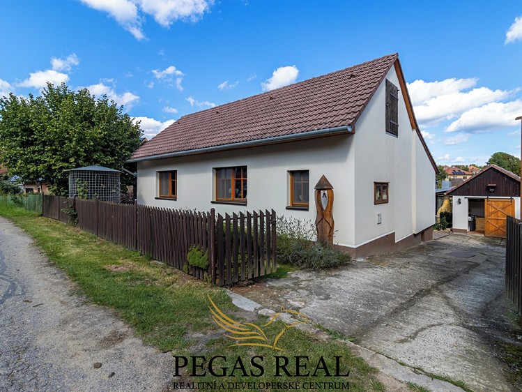 Prodej rodinného domu 130 m², pozemek 508 m² - foto 1
