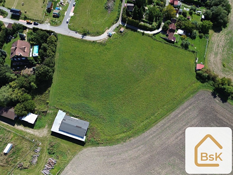 Prodej  stavebního pozemku 1 768 m² - foto 5