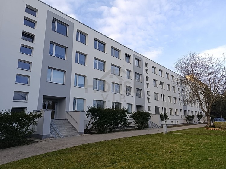 Prodej bytu 4+1 92 m² - foto 1