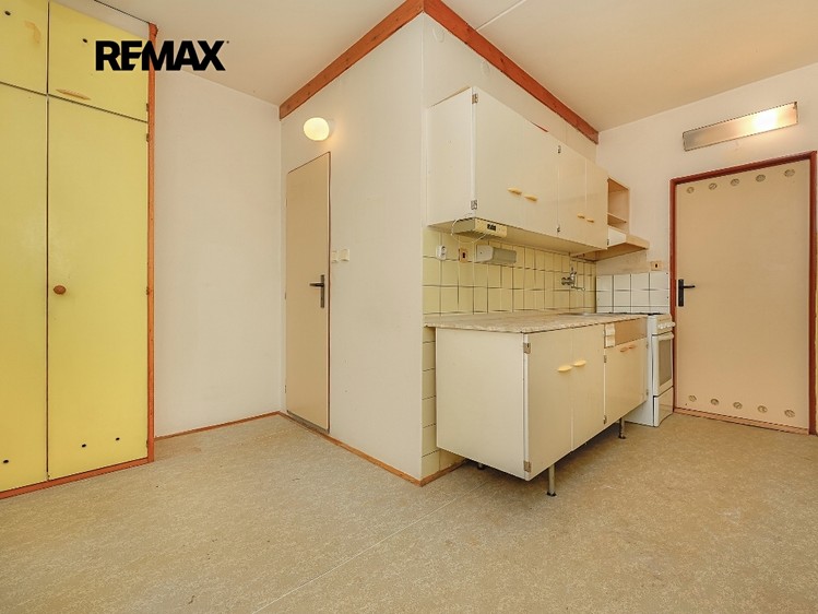 Prodej bytu 4+1 88 m² (Jednopodlažní) - foto 3