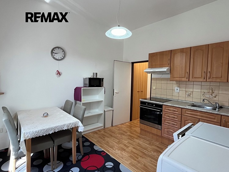 Prodej bytu 1+1 40 m² (Jednopodlažní) - foto 1