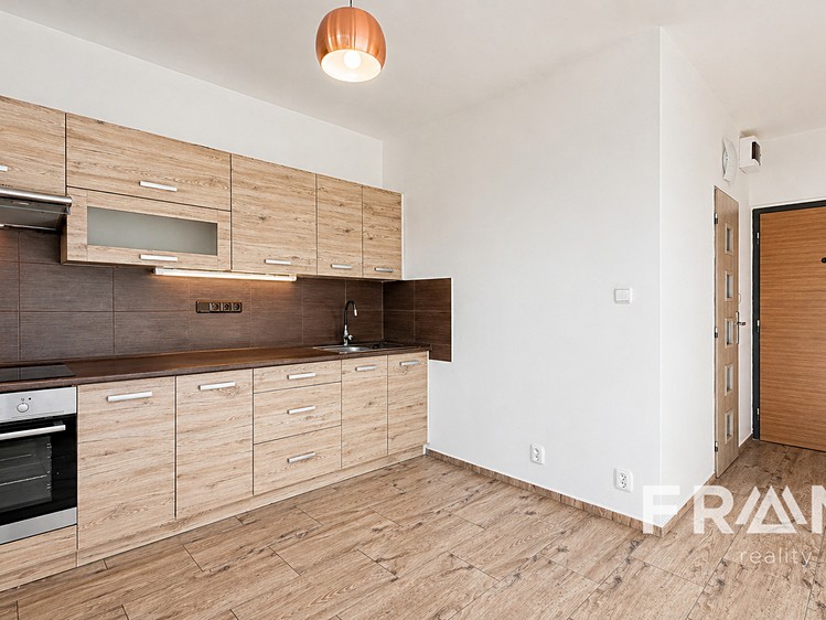 Pronájem bytu 1+1 37 m² (Jednopodlažní) - foto 1