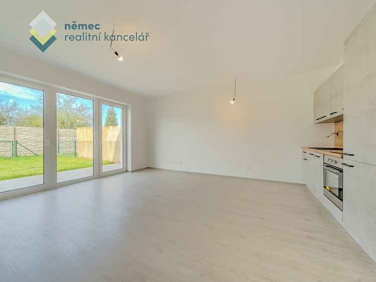 Pronájem bytu 1+kk 37 m² - foto 2