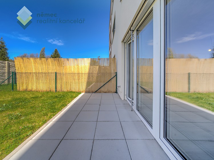 Pronájem bytu 1+kk 37 m² - foto 1