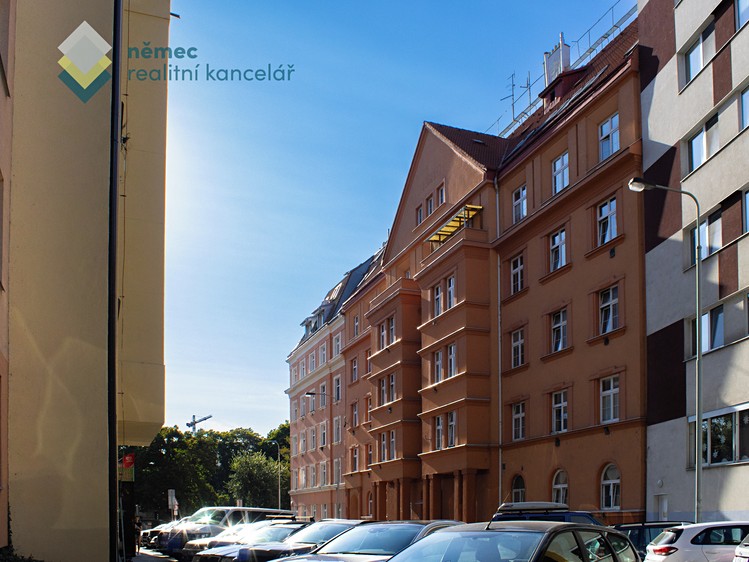 Pronájem bytu 2+kk 56 m² - foto 1
