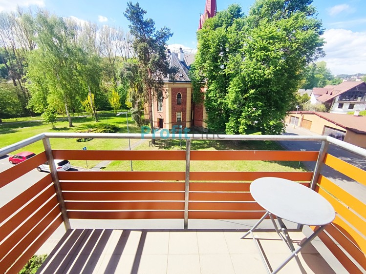 Pronájem bytu 1+1 65 m² - foto 7