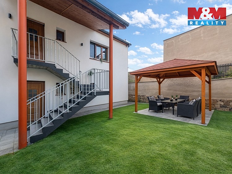 Prodej rodinného domu 135 m², pozemek 397 m² - foto 2