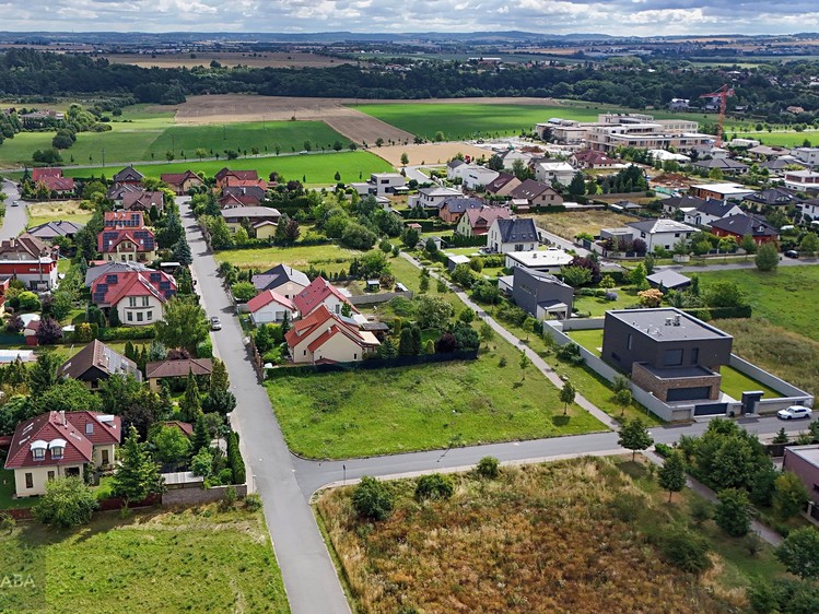 Prodej rodinného domu 200 m², pozemek 1 196 m² - foto 4