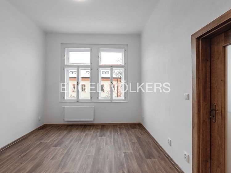 Pronájem bytu 2+1 59 m² - foto 4