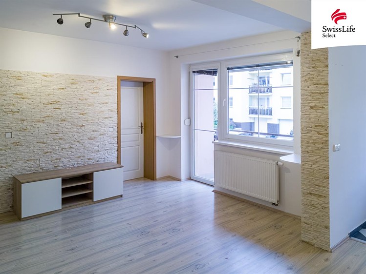 Pronájem bytu 3+1 57 m² - foto 2