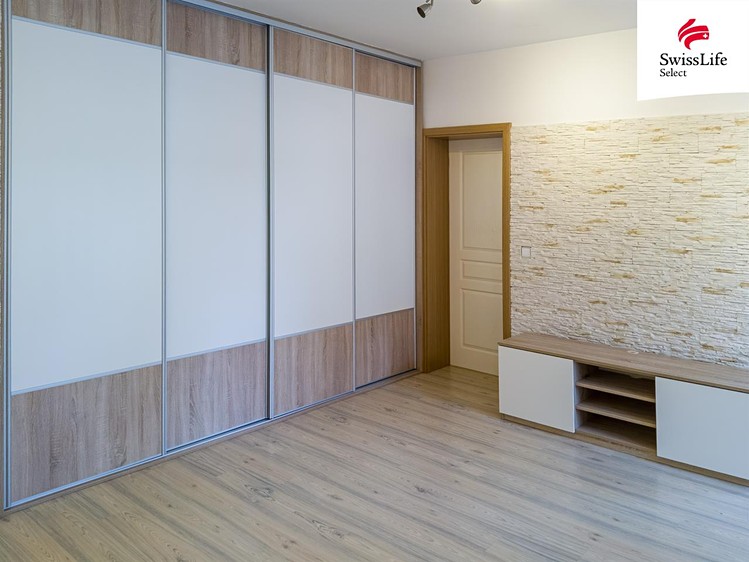 Pronájem bytu 3+1 57 m² - foto 6