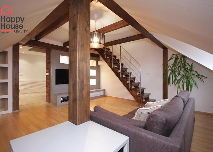 Pronájem bytu 4+1 118 m² (Mezonet) - foto 4