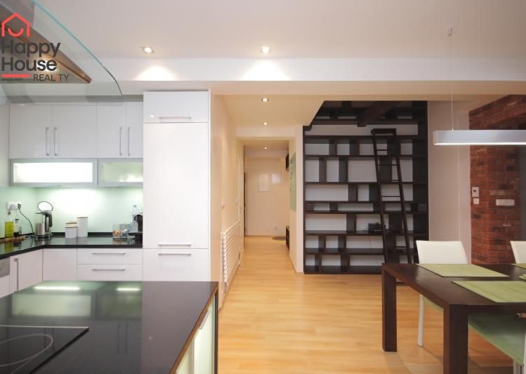 Pronájem bytu 4+1 118 m² (Mezonet) - foto 7