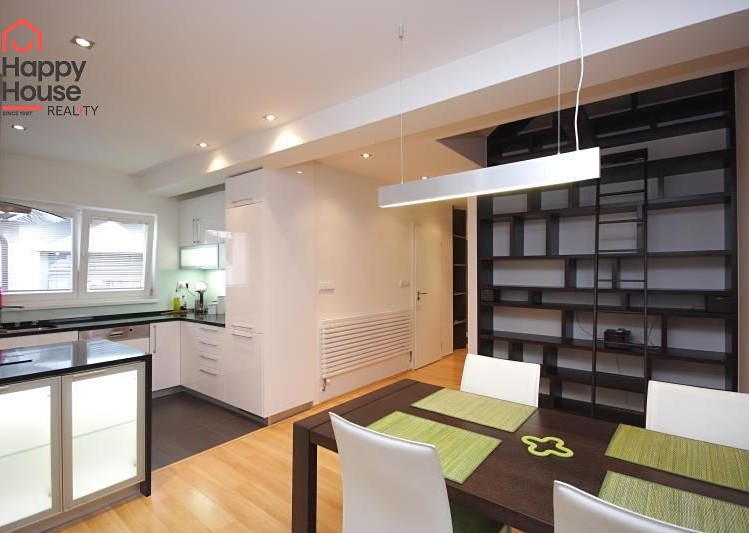 Pronájem bytu 4+1 118 m² (Mezonet) - foto 5