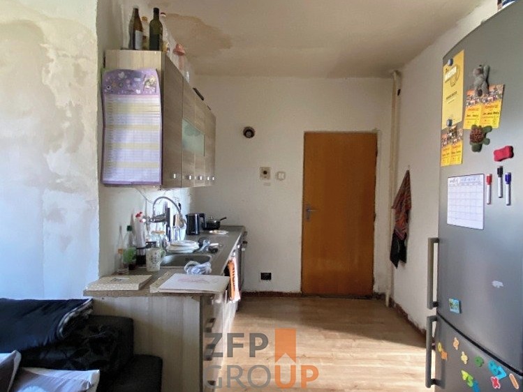 Prodej rodinného domu 210 m², pozemek 1 162 m² - foto 2
