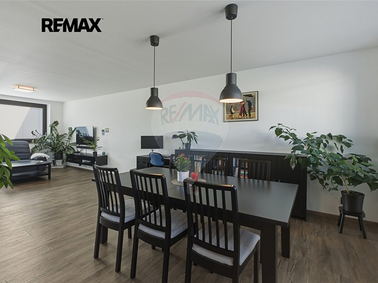 Prodej vícegeneračního domu 182 m², pozemek 83 m² - foto 5
