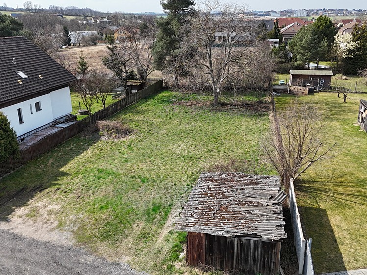 Prodej stavebního pozemku 820 m² - foto 3