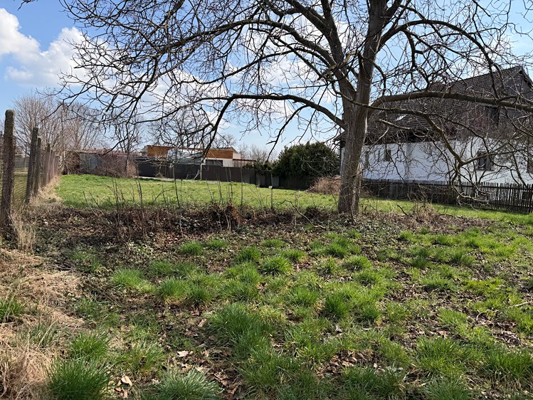 Prodej stavebního pozemku 820 m² - foto 4