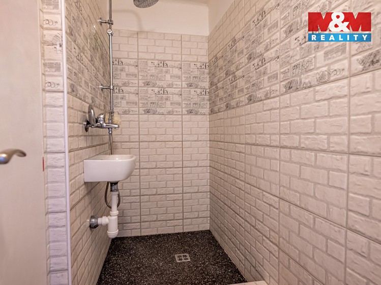 Prodej  rodinného domu 277 m², pozemek 735 m² - foto 6