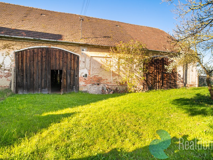 Prodej zemědělské usedlosti 232 m², pozemek 2 592 m² - foto 3